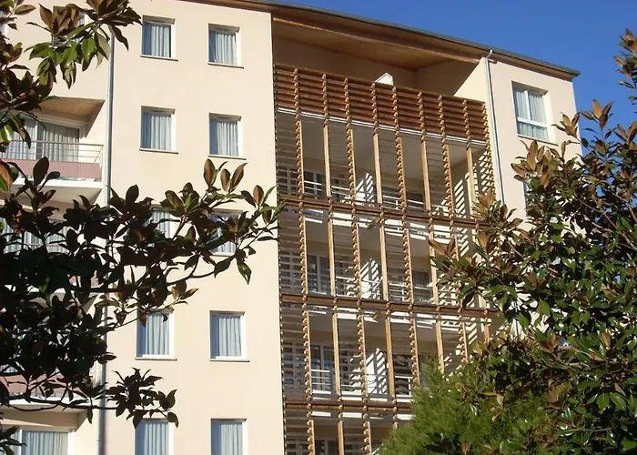 아파트 100 M Gare - 4 Places Avec Balcon 10mn Sanctuaire 루르드