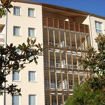 Apartment 100 M Gare - 4 Places Avec Balcon 10mn Sanctuaire Lourdes